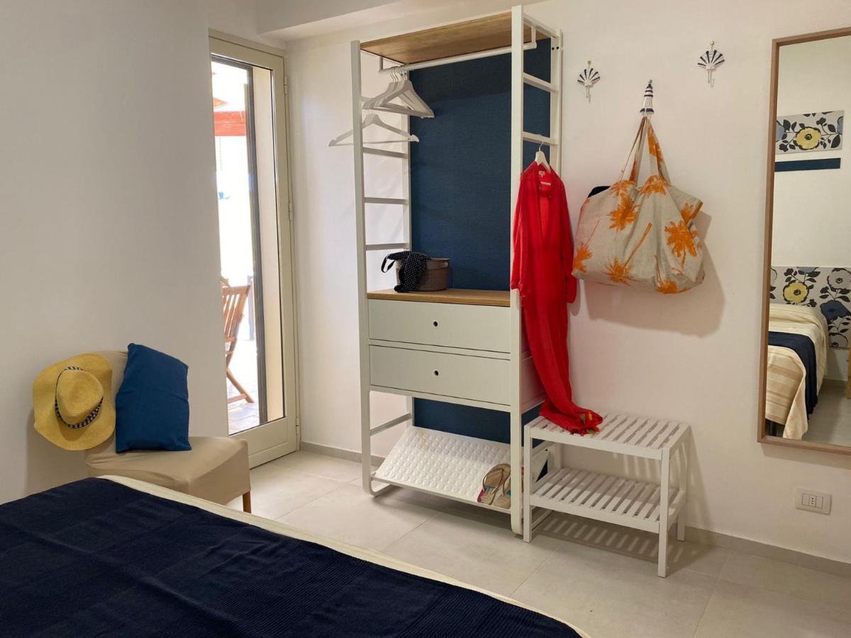 Casa Vacanze Il Giardino Dei Girasoli Marina di Ragusa Eksteriør billede