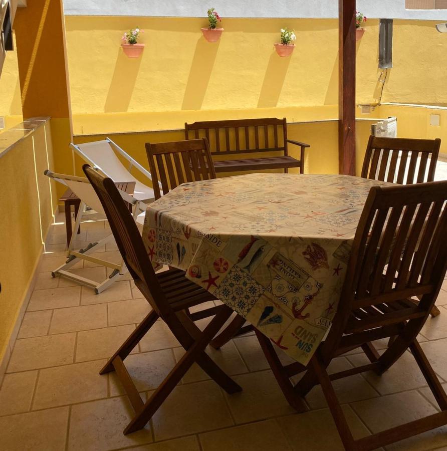 Casa Vacanze Il Giardino Dei Girasoli Marina di Ragusa Eksteriør billede