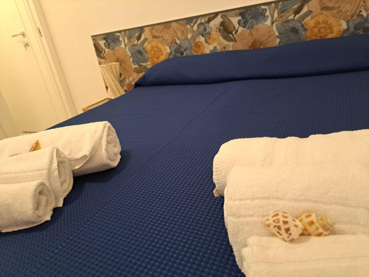 Casa Vacanze Il Giardino Dei Girasoli Marina di Ragusa Eksteriør billede
