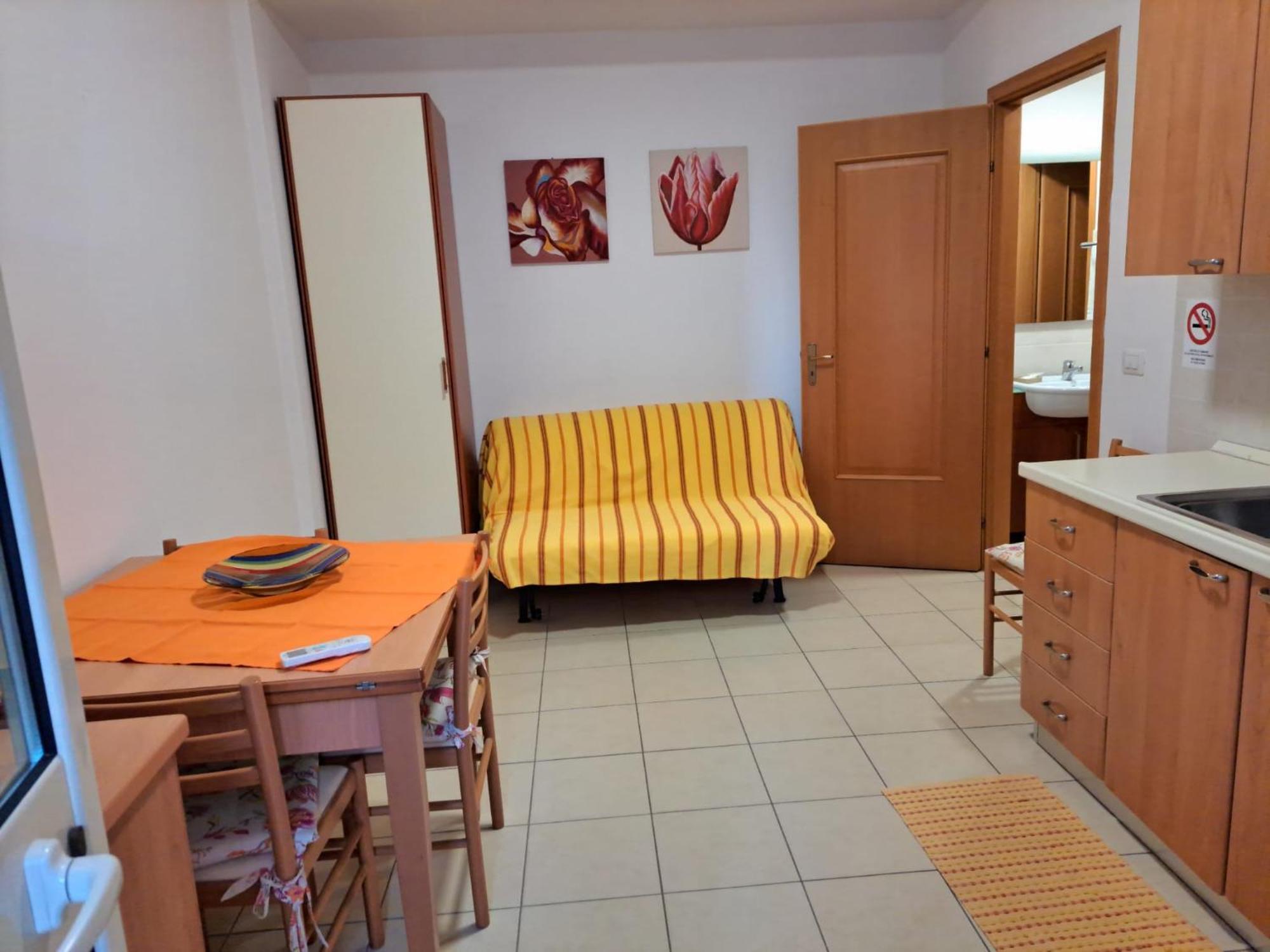 Casa Vacanze Il Giardino Dei Girasoli Marina di Ragusa Eksteriør billede